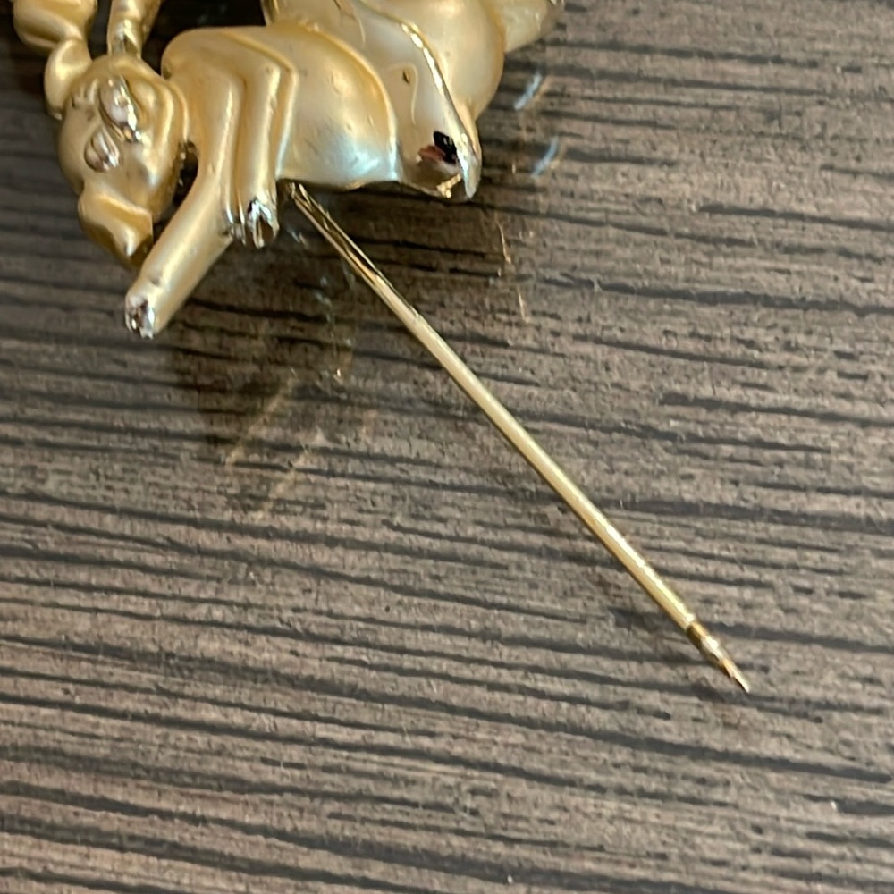 Vintage 1980s Gold Tone Three Pigs Piglets Dancing Ballerina Brooch Pin Jewelry - Picture 15 of 16